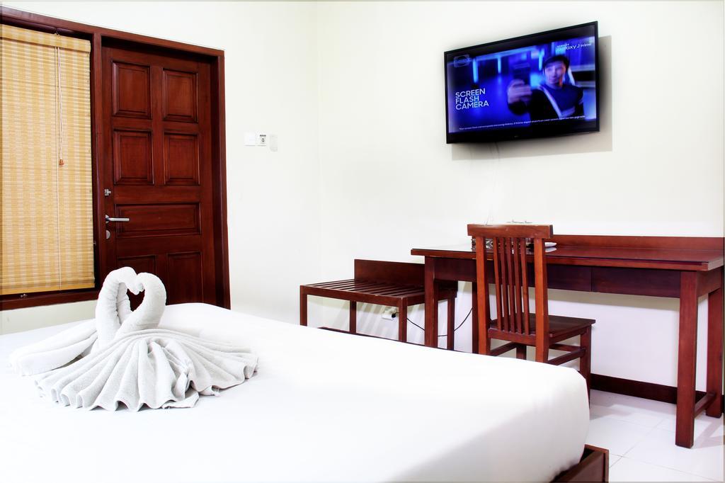 Paradiso Beach Inn Kuta Lombok Buitenkant foto