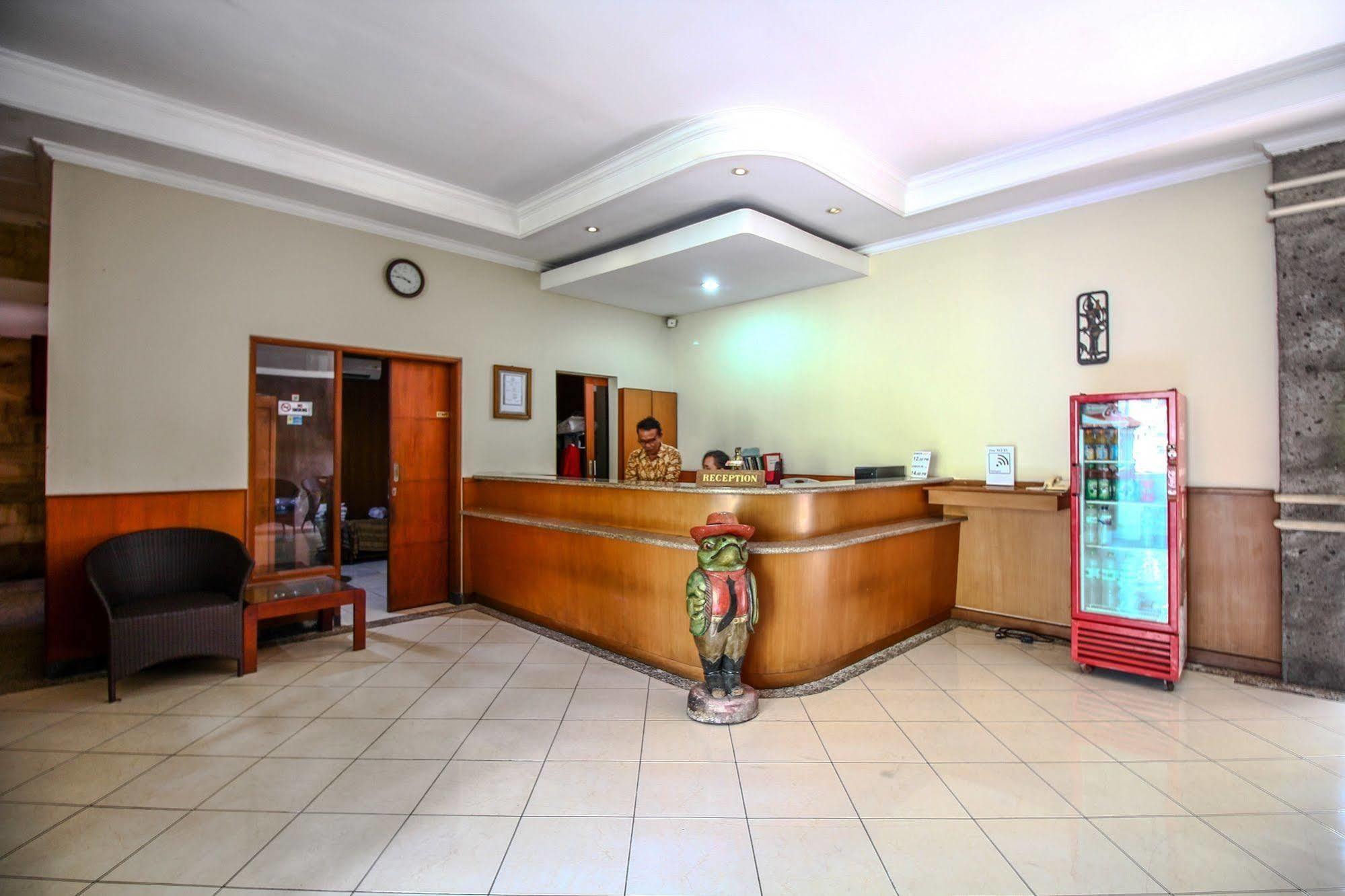 Paradiso Beach Inn Kuta Lombok Buitenkant foto