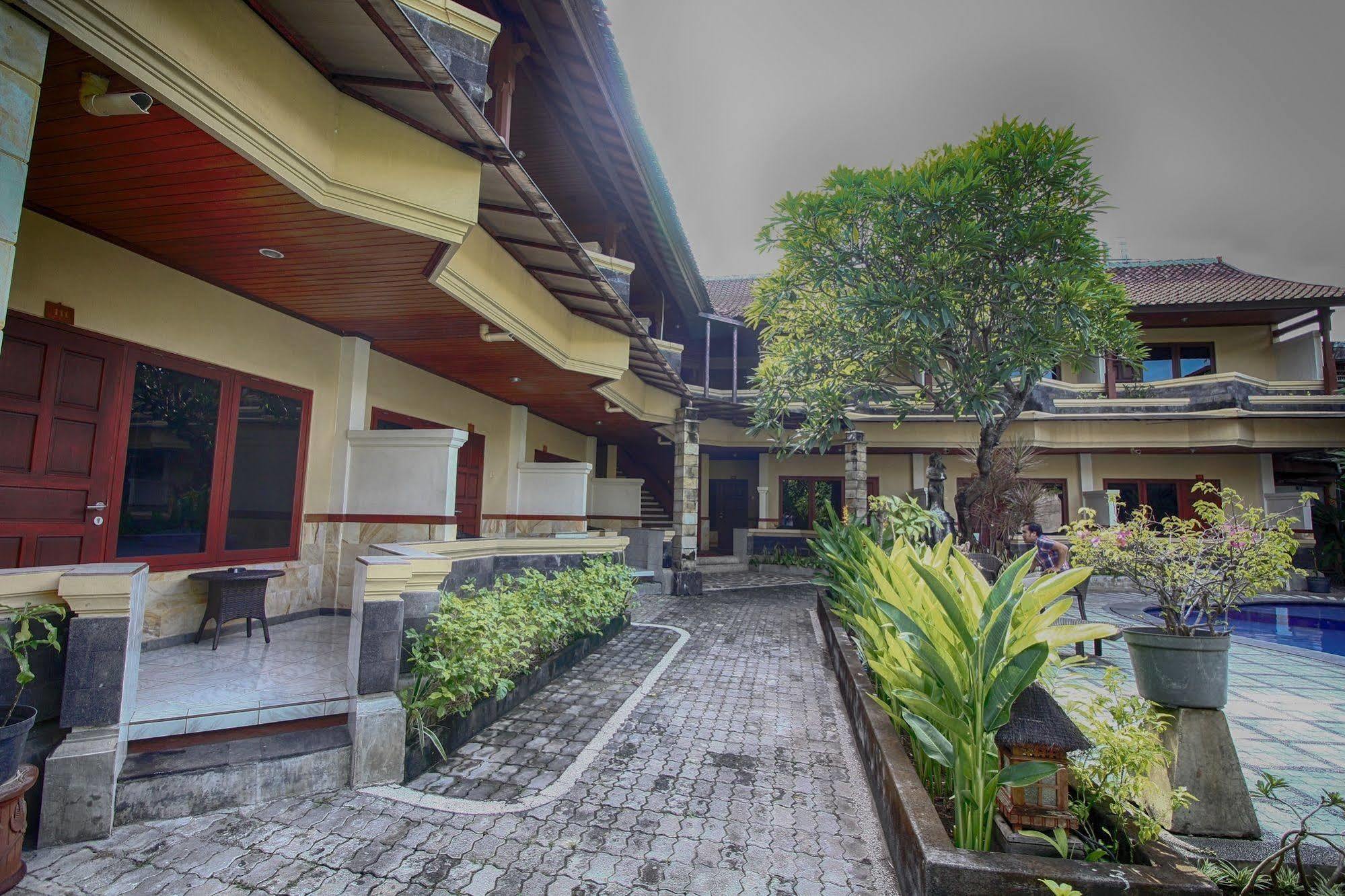 Paradiso Beach Inn Kuta Lombok Buitenkant foto